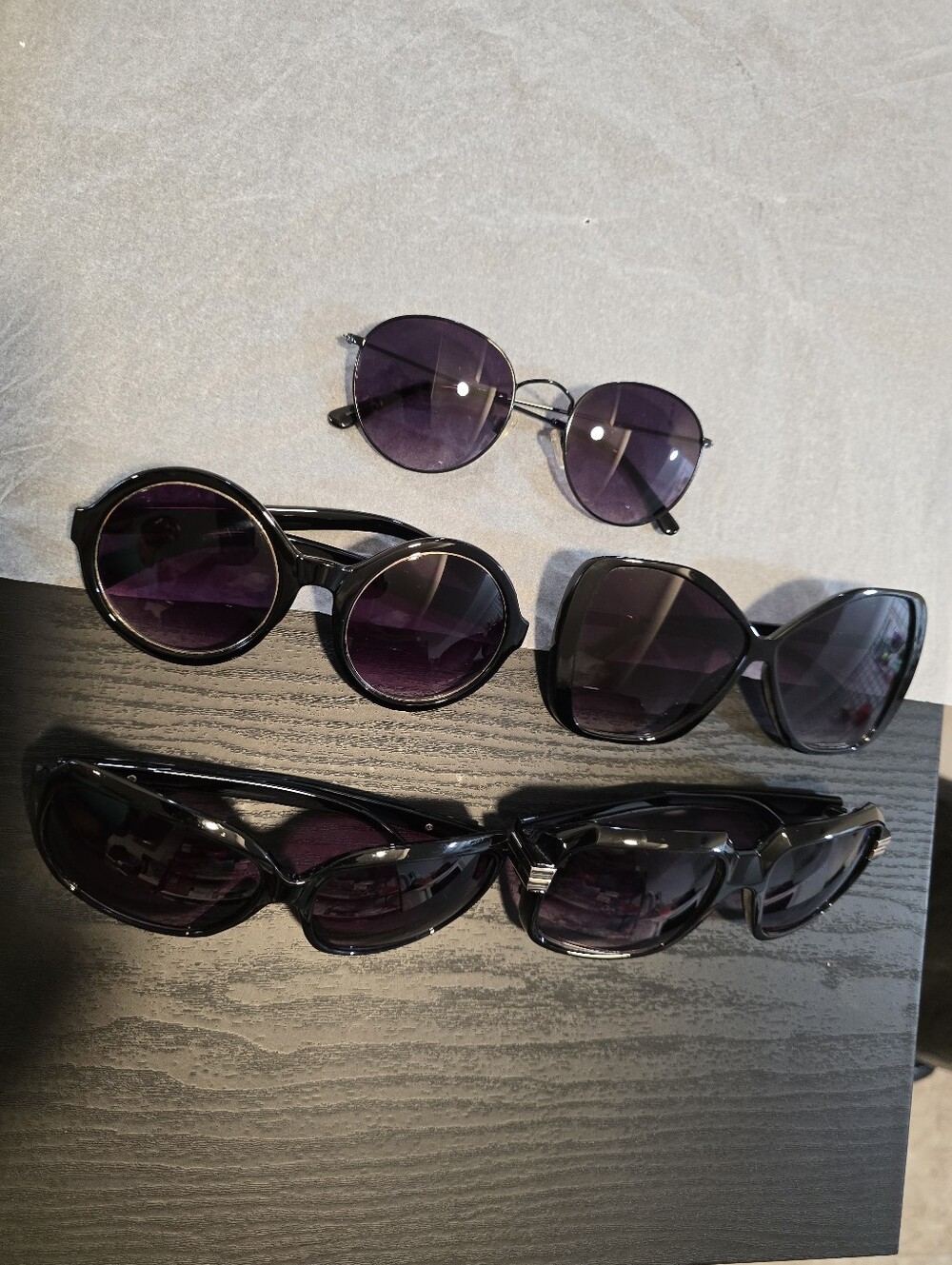 Unisex Black Frame Sunglasses Lot / Set β UV400 Protection β Pre-Owned 5 pair